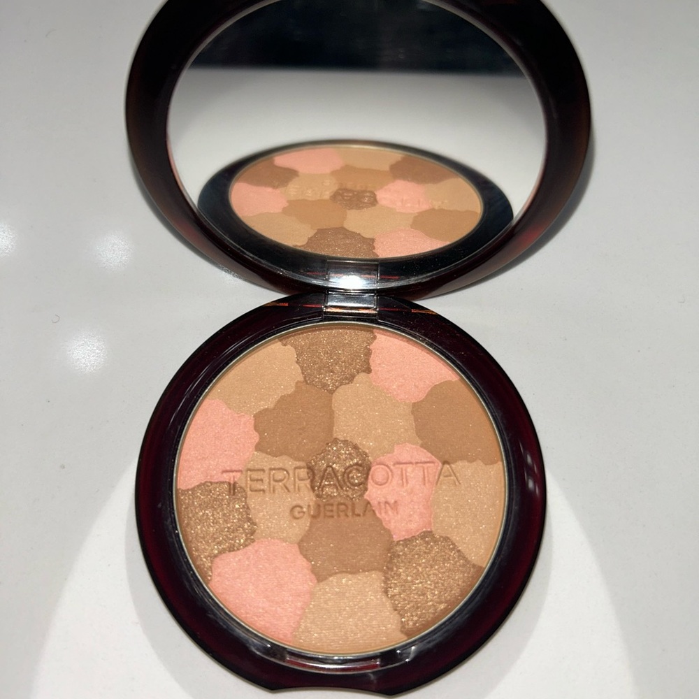 GUERLAIN Terracotta Mosaic Bronzer Palette